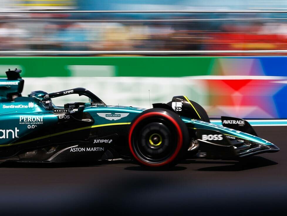 Lance Stroll im Aston Martin AMR23 beim Formel-1-Training in Miami 2023