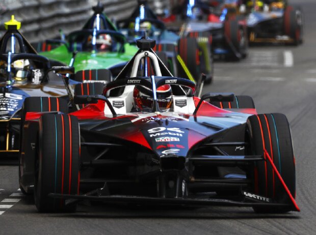 Titel-Bild zur News: Pascal Wehrlein beim E-Prix von Monaco 2023