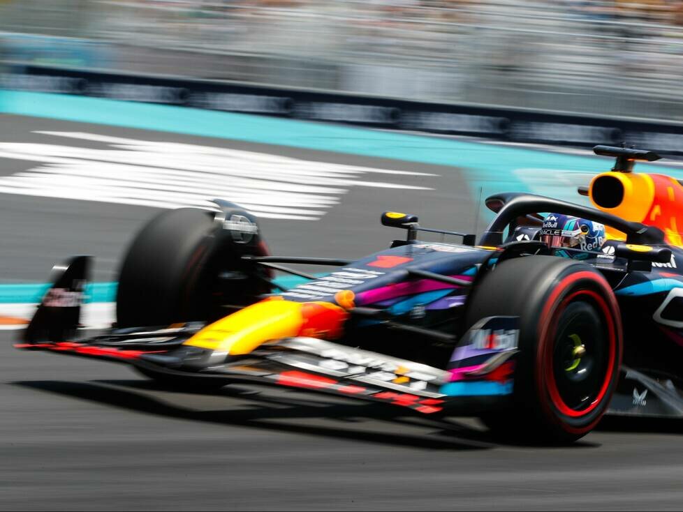Max Verstappen im Red Bull RB19 im Formel-1-Qualifying in Miami 2023