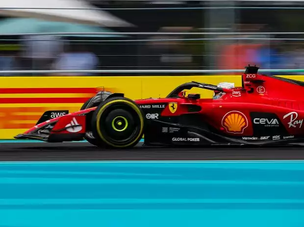 Charles Leclerc im Ferrari SF-23 beim Formel-1-Rennen in Miami 2023 Titel-Bild zur News: Charles Leclerc im Ferrari SF-23 beim Formel-1-Rennen in Miami 2023