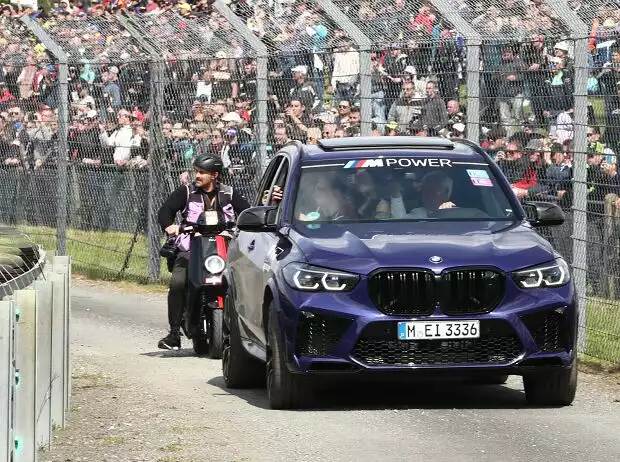 MotoGP VIP Auto Titel-Bild zur News: MotoGP VIP Auto