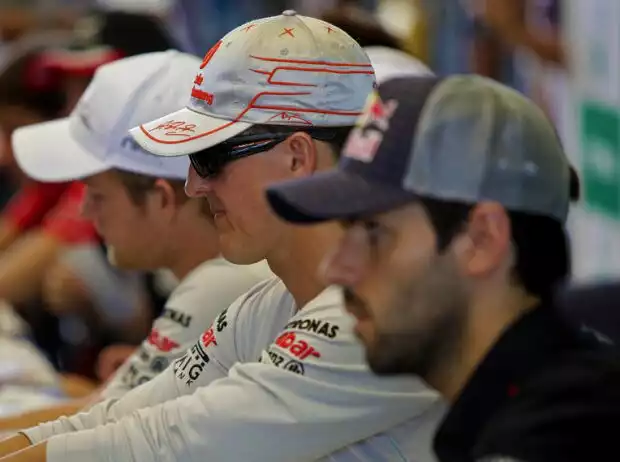 Michael Schumacher und Jaime Alguersuari Titel-Bild zur News: Michael Schumacher und Jaime Alguersuari