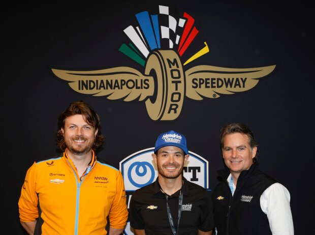 Gavin Ward, Kyle Larson, Jeff Gordon Gavin Ward, Kyle Larson, Jeff Gordon