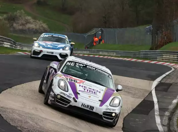 Rennfahrzeuge beim 24h Nürburgring Qualifiers auf der Nordschleife Titel-Bild zur News: Rennfahrzeuge beim 24h Nürburgring Qualifiers auf der Nordschleife