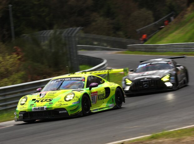 Titel-Bild zur News: Manthey-EMA-Porsche #911 auf der Nürburgring-Nordschleife
