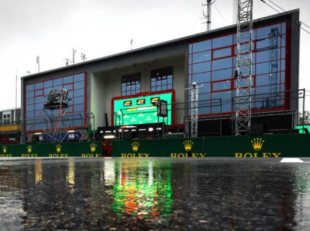 Titel-Bild zur News: Regen im Autodromo Enzo e Dino Ferrari in Imola