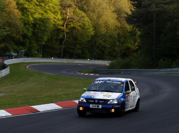 Titel-Bild zur News: Dacia Logan bei den 24h Nürburgring 2023