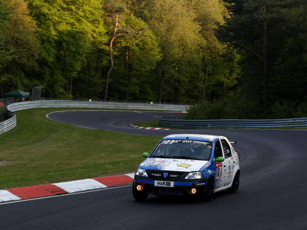 Dacia Logan bei den 24h Nürburgring 2023