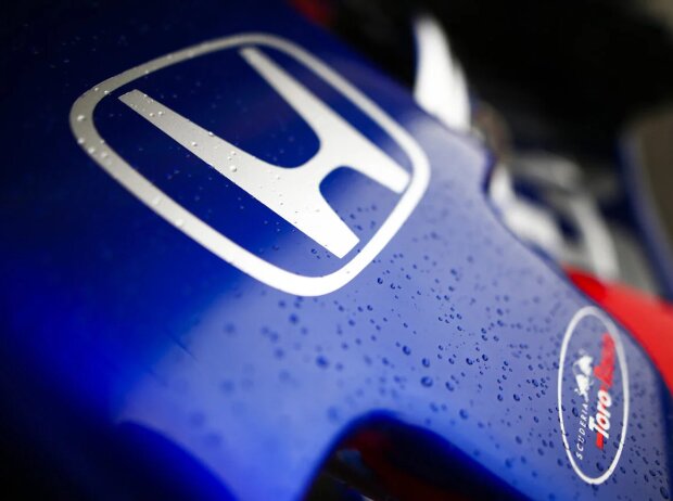 Titel-Bild zur News: Honda-Logo auf einem Toro Rosso