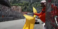Gelbe Flaggen nach einem Unfall von Max Verstappen (Red Bull) in Monaco