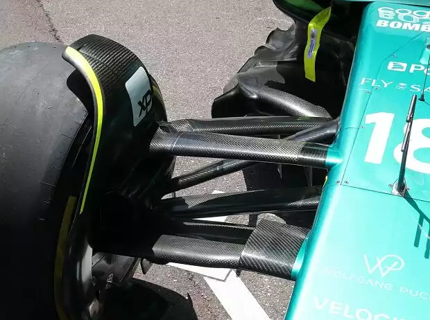 Titel-Bild zur News: Die modifizierte Vorderrad-Aufhängung am Aston Martin AMR23 in Monaco 2023