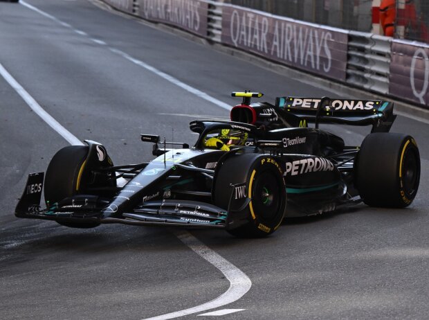 Lewis Hamilton im Mercedes W14 beim Freitagstraining der Formel 1 in Monaco 2023 Lewis Hamilton im Mercedes W14 beim Freitagstraining der Formel 1 in Monaco 2023