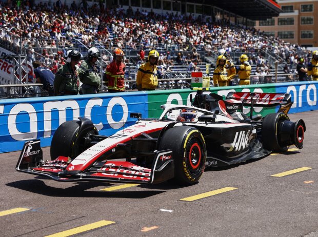 Titel-Bild zur News: Nico Hülkenberg (Haas VF-23) mit kaputter Felge beim Training zum Formel-1-Rennen in Monaco 2023