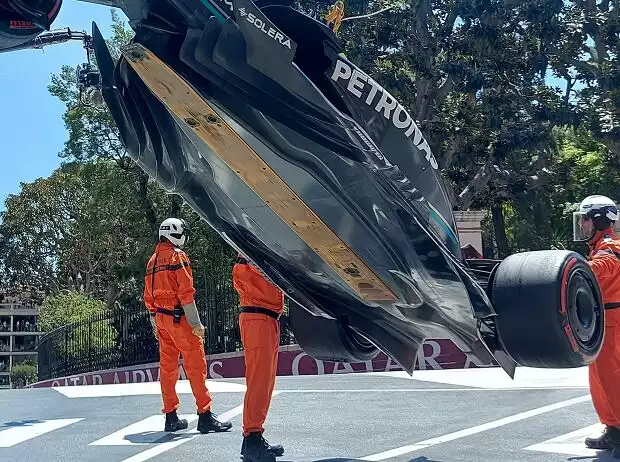 Titel-Bild zur News: Unterboden des Mercedes W14