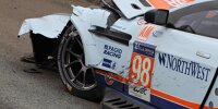 Crash: Pedro Lamy, Paul Dalla Lana, Mathias Lauda (Aston Martin Vantage) bei den 24h Le Mans 2015