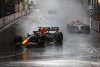Zweimal in Mauer: Verstappen gewinnt Regendrama vor unglücklichem Alonso