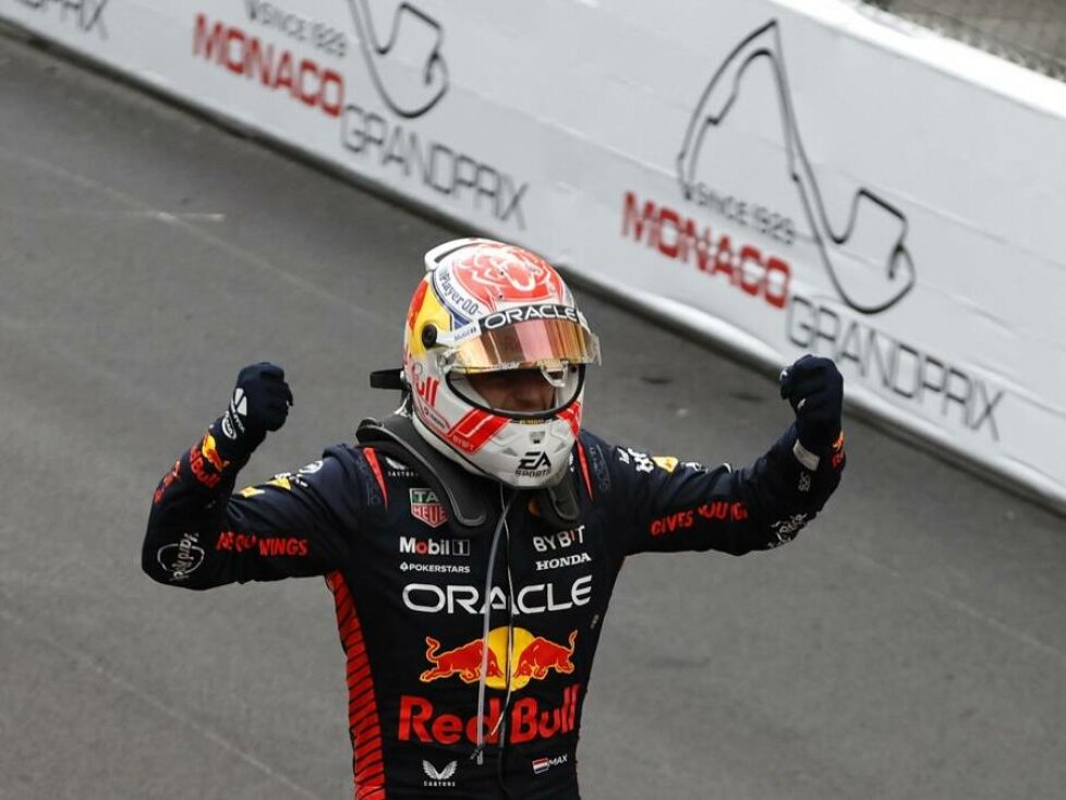 Max Verstappen bejubelt seinen Sieg beim Formel-1-Rennen in Monaco 2023