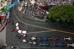 Max Verstappen (Red Bull), Fernando Alonso (Aston Martin), Esteban Ocon (Alpine), Carlos Sainz (Ferrari) und Lewis Hamilton (Mercedes) 