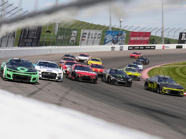 NASCAR-Action im Gateway Motorsports Park in St. Louis 2022 NASCAR-Action im Gateway Motorsports Park in St. Louis 2022