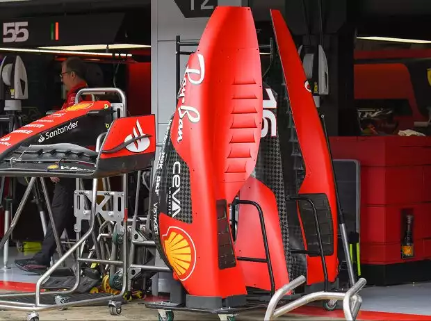 Das neueste Update für den Ferrari SF-23: Neue Seitenkästen in Barcelona Titel-Bild zur News: Das neueste Update für den Ferrari SF-23: Neue Seitenkästen in Barcelona