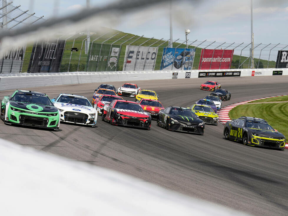 NASCAR-Action im Gateway Motorsports Park in St. Louis 2022