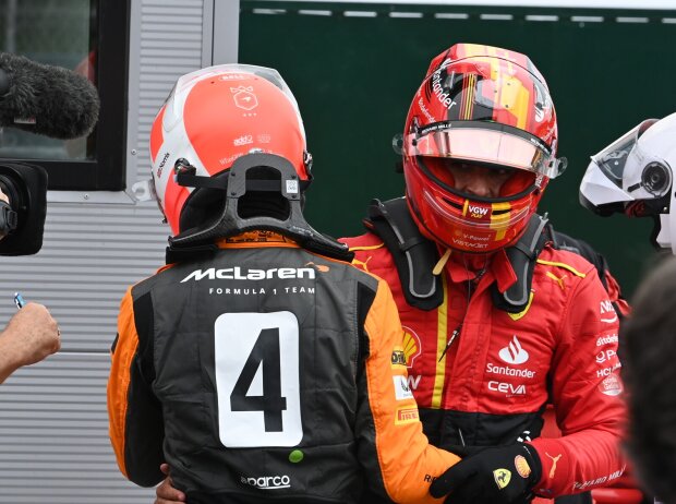 Titel-Bild zur News: Lando Norris (McLaren) und Carlos Sainz (Ferrari) beim Formel-1-Qualifying in Barcelona 2023