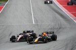 Guanyu Zhou (Alfa Romeo) und Sergio Perez (Red Bull) 