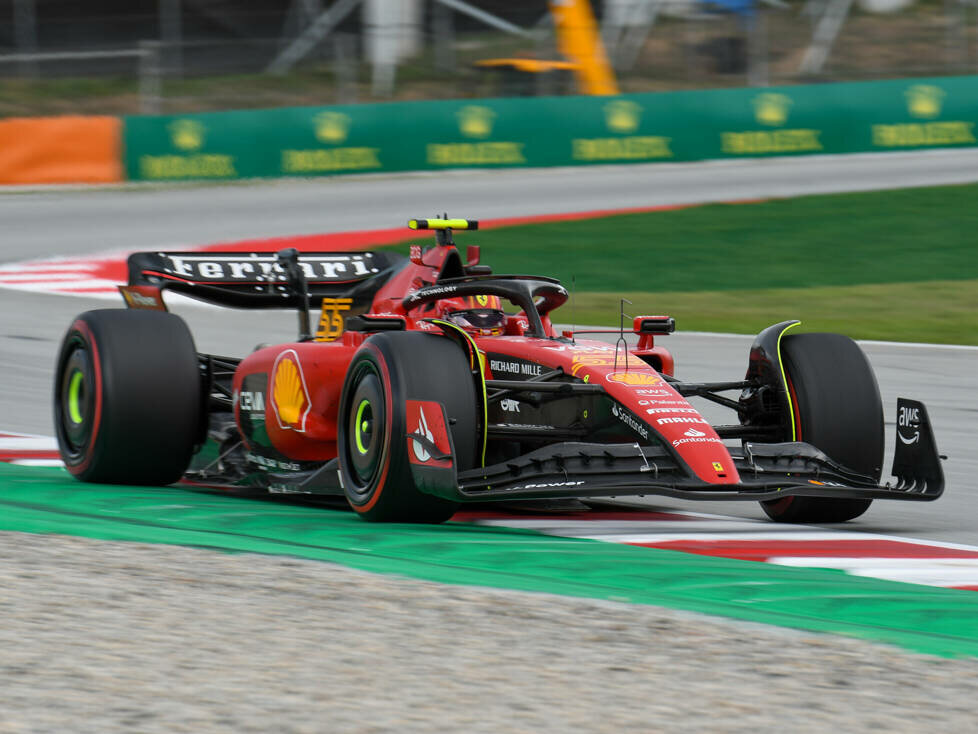 Carlos Sainz (Ferrari SF-23) beim Formel-1-Rennen in Barcelona 2023
