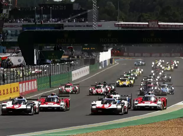 Das Starterfeld zu den 24 Stunden von Le Mans 2023 ohne GTE Pro, aber mit viel mehr Hypercars als 2022 Titel-Bild zur News: Das Starterfeld zu den 24 Stunden von Le Mans 2023 ohne GTE Pro, aber mit viel mehr Hypercars als 2022