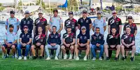 Gruppenfoto: Alle Fahrer und Beifahrer der WRC-Saison 2023 bei der Rallye Italien auf Sardinien