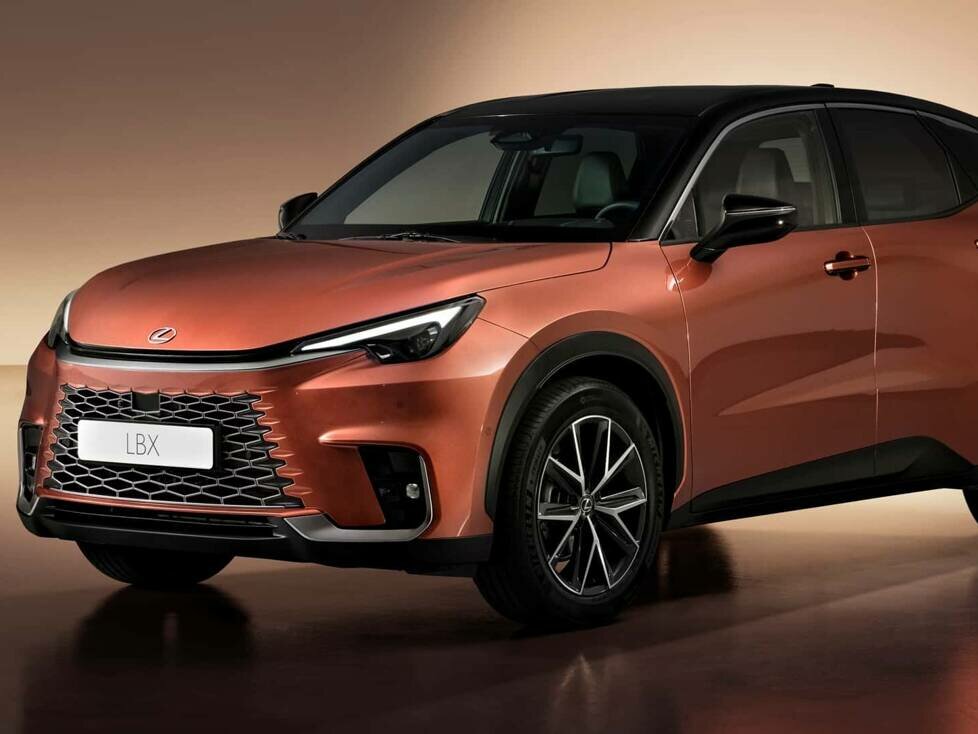 Lexus LBX 2023