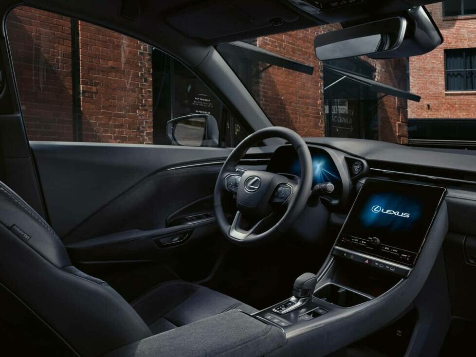 Lexus LBX 2023