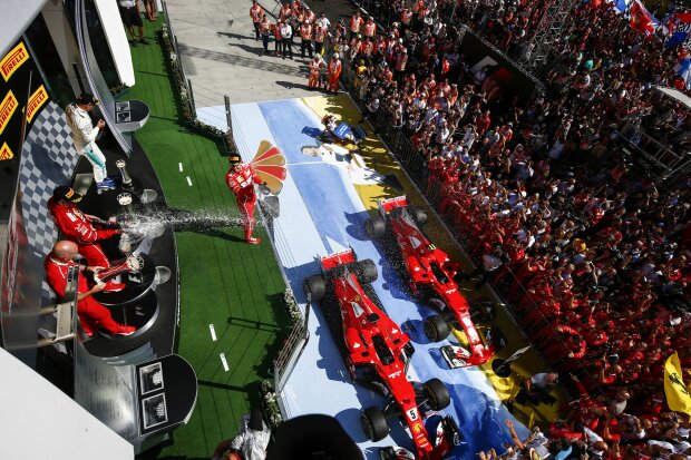 Sebastian Vettel Kimi Räikkönen Valtteri Bottas Ferrari Ferrari F1 ~Sebastian Vettel, Kimi Räikkönen und Valtteri Bottas (Alfa Romeo) ~ Sebastian Vettel Kimi Räikkönen Valtteri Bottas Ferrari Ferrari F1 ~Sebastian Vettel, Kimi Räikkönen und Valtteri Bottas (Alfa Romeo) ~
