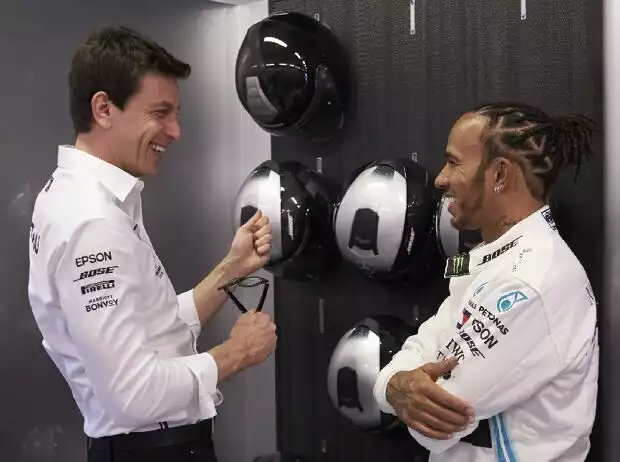 Mercedes-Teamchef Toto Wolff und Lewis Hamilton Titel-Bild zur News: Mercedes-Teamchef Toto Wolff und Lewis Hamilton