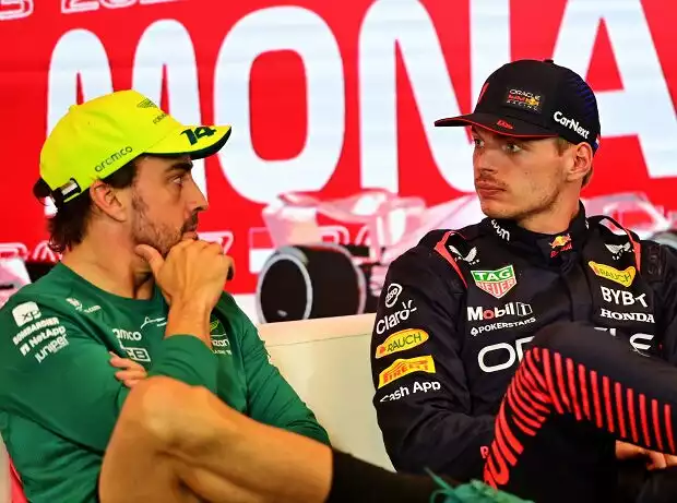 Fernando Alonso und Max Verstappen Titel-Bild zur News: Fernando Alonso und Max Verstappen