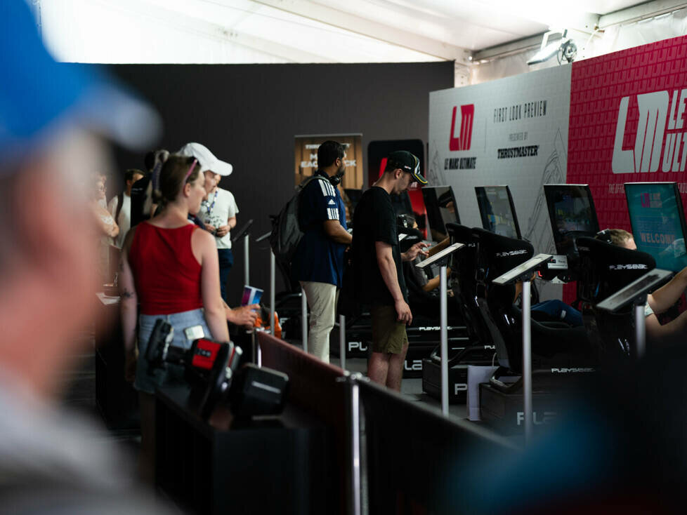 E-Sport: Le Mans Ultimate in der Family Fan Zone in Le Mans