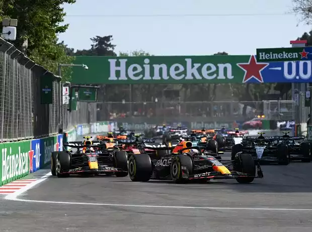 Titel-Bild zur News: Renn-Action beim GP Aserbaidschan 2023 in Baku
