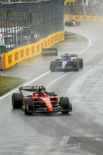 Alexander Albon Carlos Sainz Ferrari Ferrari F1Williams Williams F1 ~Alexander Albon (Williams) und Carlos Sainz (Ferrari) ~ Alexander Albon Carlos Sainz Ferrari Ferrari F1Williams Williams F1 ~Alexander Albon (Williams) und Carlos Sainz (Ferrari) ~