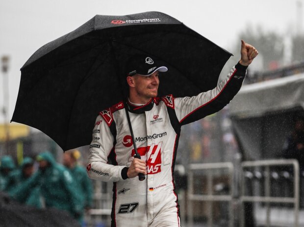 Titel-Bild zur News: Nico Hülkenberg (Haas VF-23) freut sich über Startplatz zwei beim Formel-1-Rennen in Kanada 2023