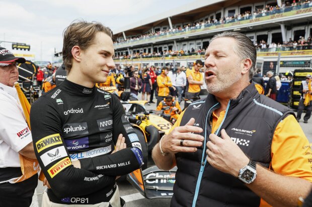 Oscar Piastri Zak Brown McLaren McLaren F1 ~Oscar Piastri (McLaren) und Zak Brown ~ Oscar Piastri Zak Brown McLaren McLaren F1 ~Oscar Piastri (McLaren) und Zak Brown ~