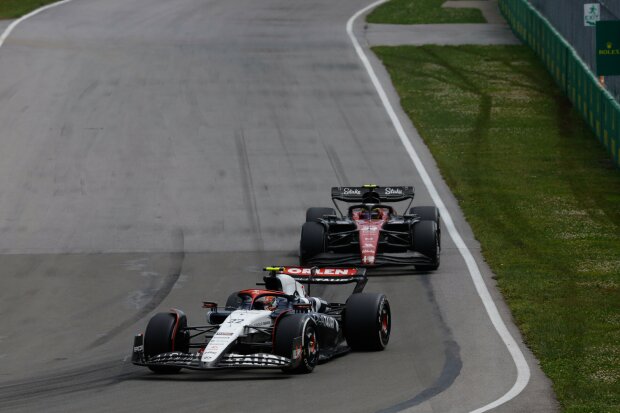 Guanyu Zhou Yuki Tsunoda AlphaTauri AlphaTauri F1 ~Guanyu Zhou (Alfa Romeo) und Yuki Tsunoda (AlphaTauri) ~ Guanyu Zhou Yuki Tsunoda AlphaTauri AlphaTauri F1 ~Guanyu Zhou (Alfa Romeo) und Yuki Tsunoda (AlphaTauri) ~