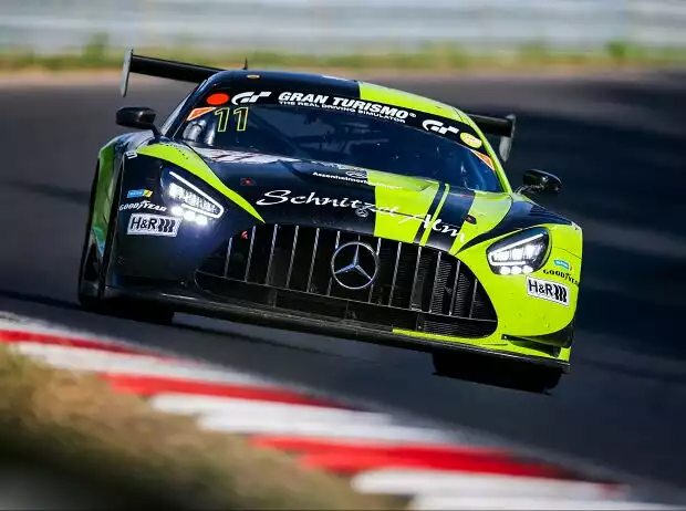 Schnitzelalm Racing erlebte bei NLS4 einen wahren Albtraum Titel-Bild zur News: Schnitzelalm Racing erlebte bei NLS4 einen wahren Albtraum