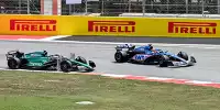 Fernando Alonso im Aston Martin AMR23 und Esteban Ocon im Alpine A523