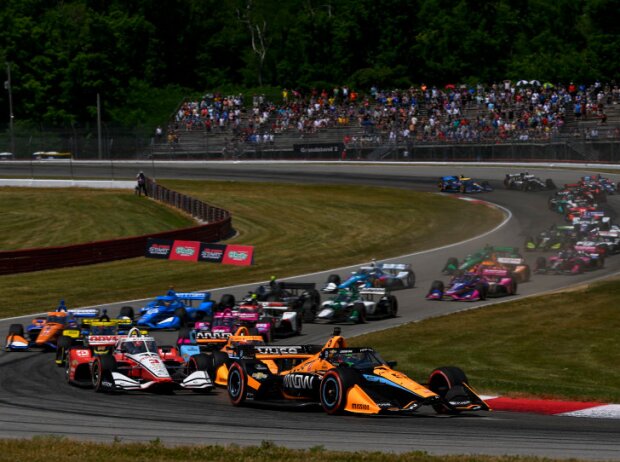 Titel-Bild zur News: Start zum IndyCar-Rennen in Mid-Ohio 2022