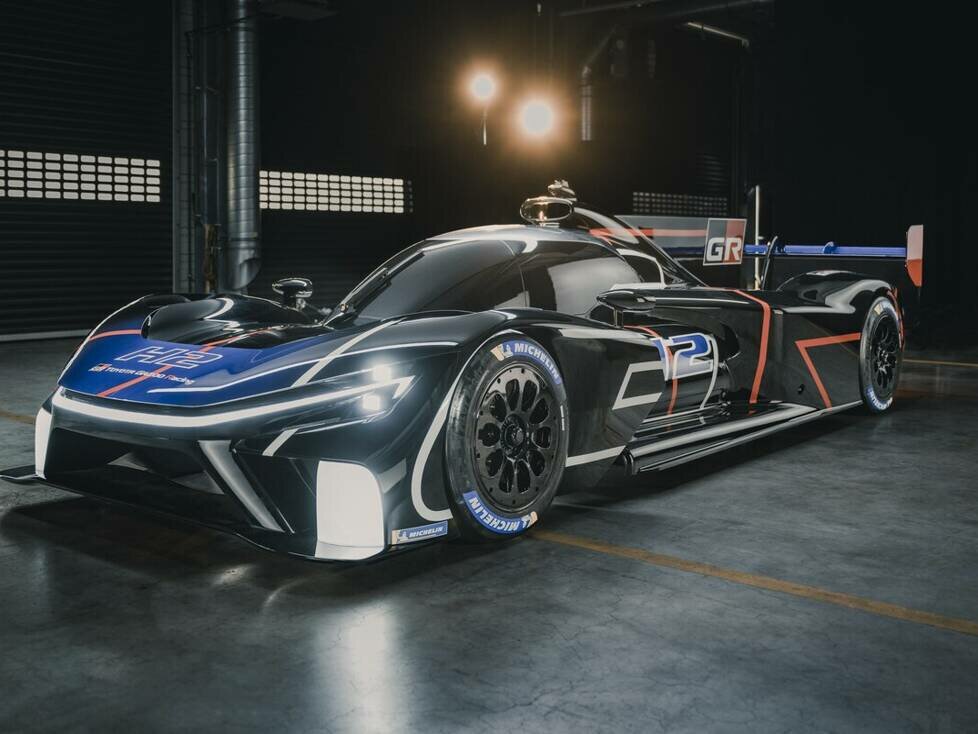 Beim 100-jährigen Jubiläumsrennen in Le Mans stellte Toyota-Chef Akio Toyoda das Concept-Car ?GR H2 Racing? mit Wasserstoffmotor vor. Vorausgegangen war eine Anregung des Le Mans-Veranstalters ACO, neben Fahrzeugen mit Brennstoffzellenantrieb auch Rennwag