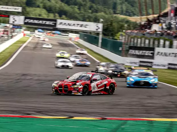 Der WRT-BMW #32 holte die ersten Punkte bei den 24 Stunden von Spa 2023 Titel-Bild zur News: Der WRT-BMW #32 holte die ersten Punkte bei den 24 Stunden von Spa 2023