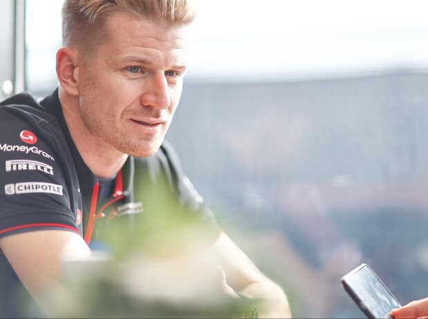 Titel-Bild zur News: Nico Hülkenberg (Haas) vor dem Formel-1-Rennen in Silverstone 2023