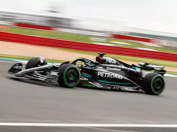 George Russell (Mercedes W14) beim Formel-1-Qualifying in Silverstone 2023 Titel-Bild zur News: George Russell (Mercedes W14) beim Formel-1-Qualifying in Silverstone 2023