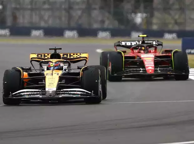 Oscar Piastri, Carlos Sainz Titel-Bild zur News: Oscar Piastri, Carlos Sainz