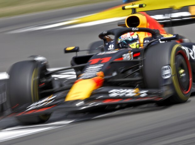 Titel-Bild zur News: Sergio Perez im Red Bull RB19 beim Formel-1-Rennen in Silverstone